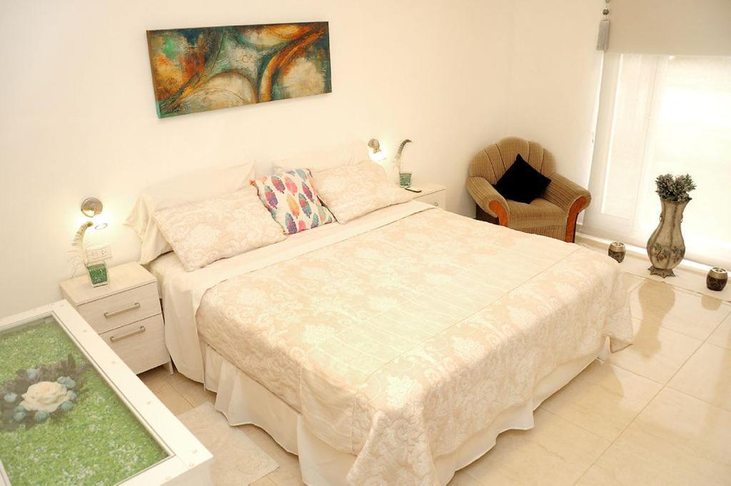 Gure Loa Urbano Bed & Breakfast Мина Клаверо Екстериор снимка