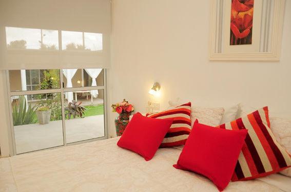 Gure Loa Urbano Bed & Breakfast Мина Клаверо Екстериор снимка